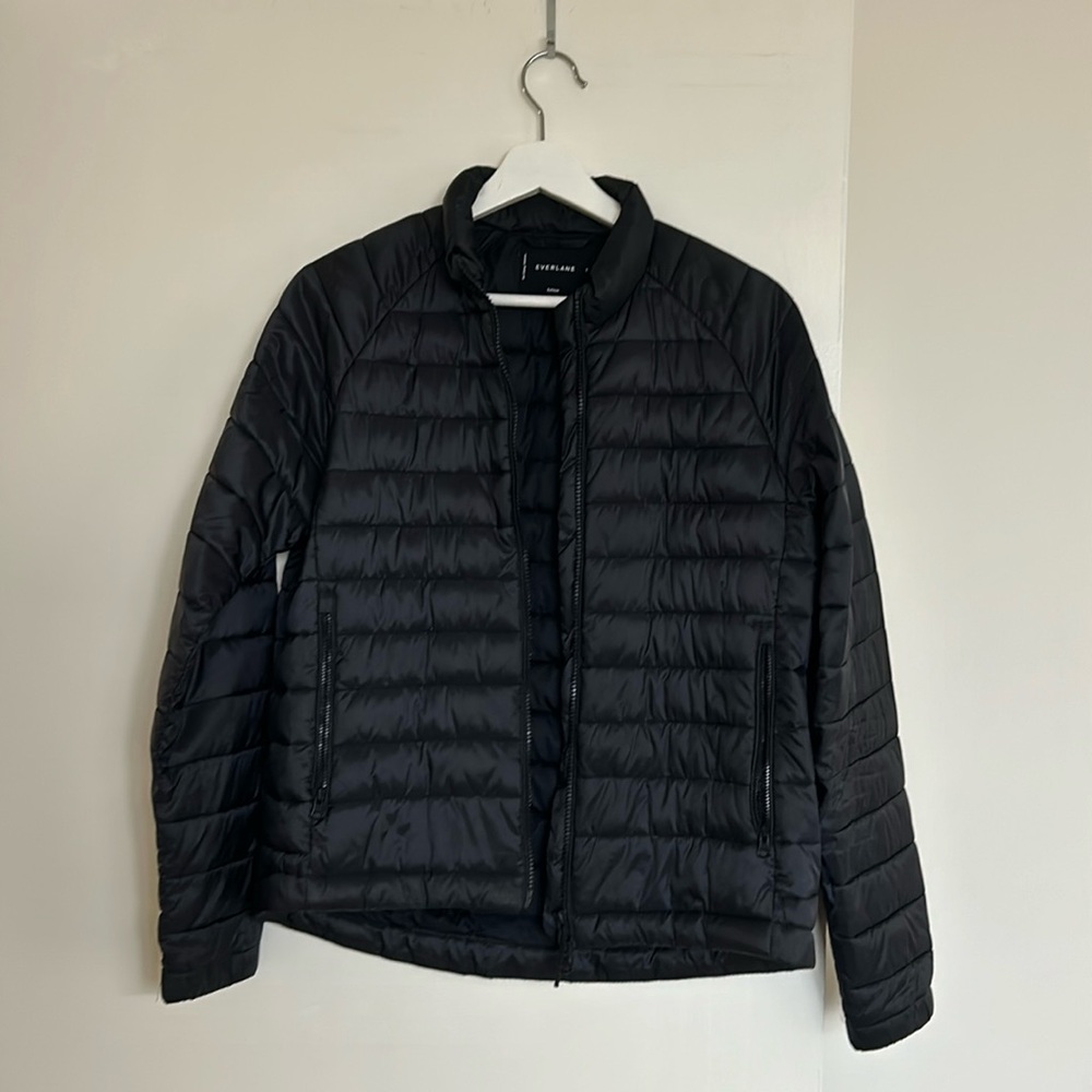 Everlane women’s renew lightweight puffer jacket size small (brand new)